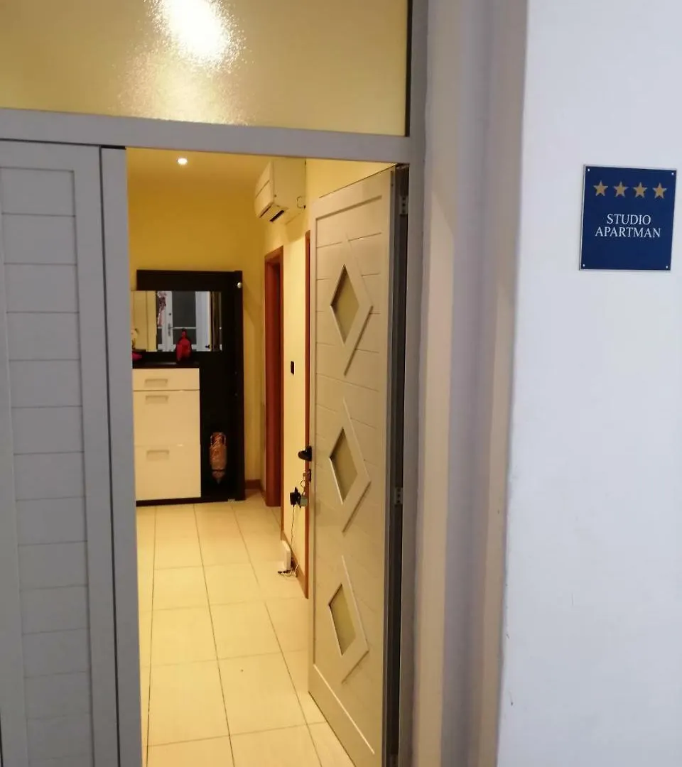 Apartment Runko In Villa Emilia オパティヤ クロアチア