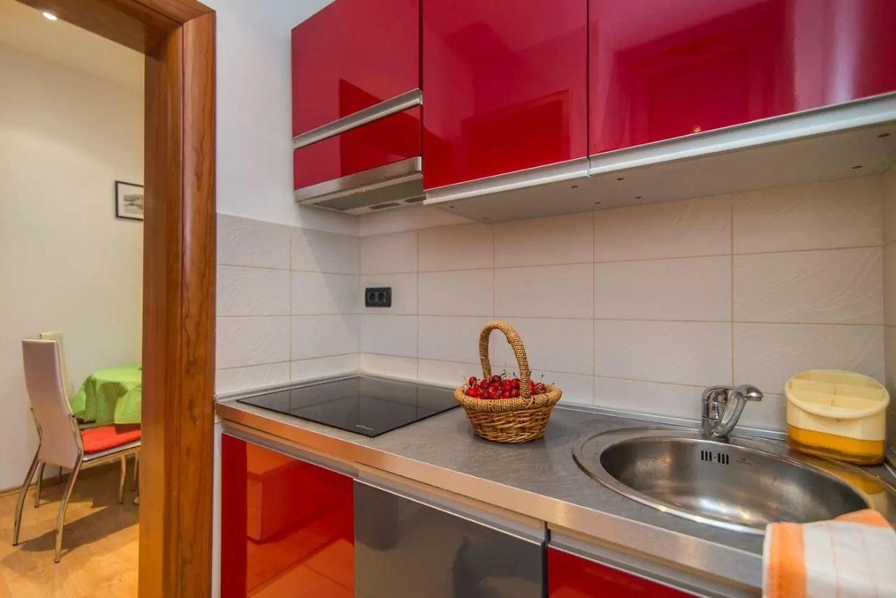 Apartment Runko In Villa Emilia オパティヤ 0*,